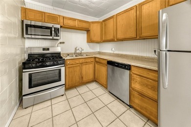 438 Valerie St is a 2-bedroom, 1-bath home offering 904 sq. ft - photo 4