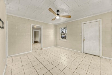 438 Valerie St is a 2-bedroom, 1-bath home offering 904 sq. ft - photo 5