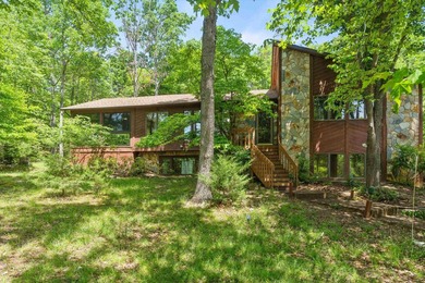 Welcome to your dream home nestled in the breathtaking - photo 2