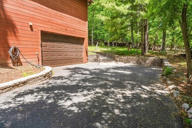 Welcome to your dream home nestled in the breathtaking - photo 4