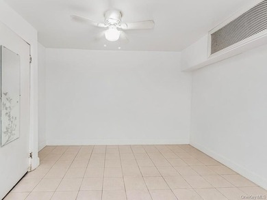 Welcome to 1858 Phelan Place in the Morris Heights section of - photo 25