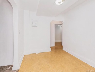 Welcome to 1858 Phelan Place in the Morris Heights section of - photo 27