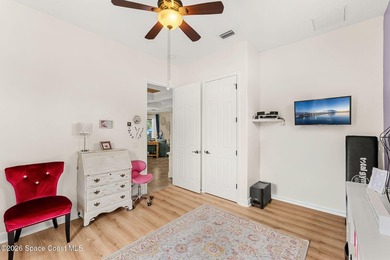 ONE OF A KIND! Space, privacy, and flexibility--all under one - photo 31