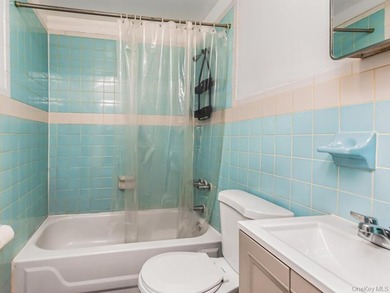 Welcome to 1858 Phelan Place in the Morris Heights section of - photo 32