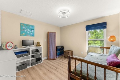 ONE OF A KIND! Space, privacy, and flexibility--all under one - photo 33