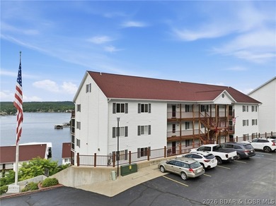 Enjoy the Lake of the Ozarks lifestyle in this beautifully - photo 37