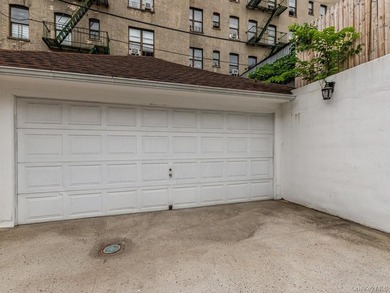 Welcome to 1858 Phelan Place in the Morris Heights section of - photo 37