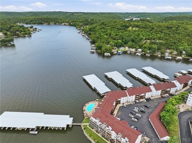 Enjoy the Lake of the Ozarks lifestyle in this beautifully - photo 43