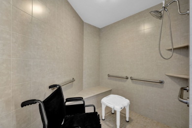 ADA home in West Columbus, IN