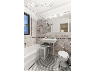 Prewar Renovated One Bedroom Quiet North-facing apartment with - photo 8