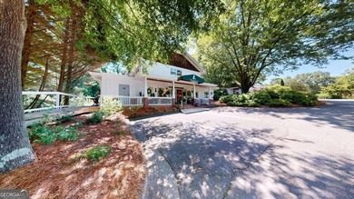 Unlock the potential of this exceptional commercial property - photo 1