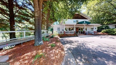 Unlock the potential of this exceptional commercial property - photo 2