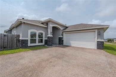 Discover luxury living in this beautifully designed 4-bedroom - photo 2