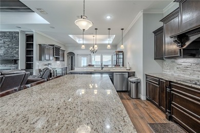 Discover luxury living in this beautifully designed 4-bedroom - photo 10