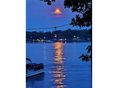 3.32 Acres on High Rock Lake - Lake Acreage For Sale in Lexington, North Carolina