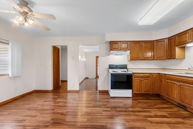 Welcome to your home on sought-after Doty Island! This inviting - photo 13