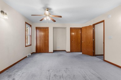 Welcome to your home on sought-after Doty Island! This inviting - photo 21
