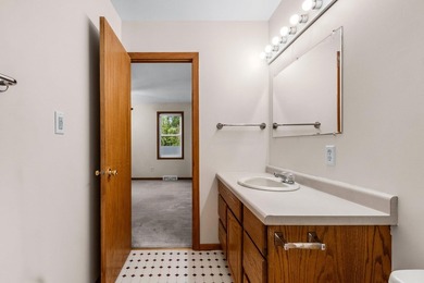 Welcome to your home on sought-after Doty Island! This inviting - photo 23