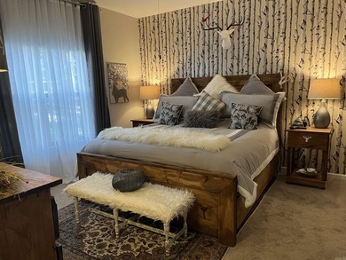 This beautifully maintained home is *move in ready* and offers - photo 34