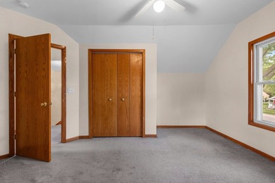 Welcome to your home on sought-after Doty Island! This inviting - photo 34