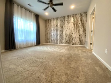 This beautifully maintained home is *move in ready* and offers - photo 35
