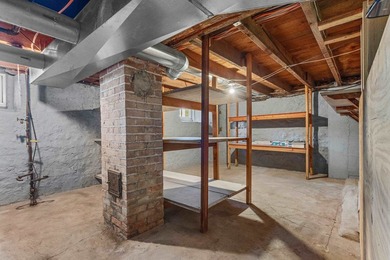 Welcome to your home on sought-after Doty Island! This inviting - photo 39