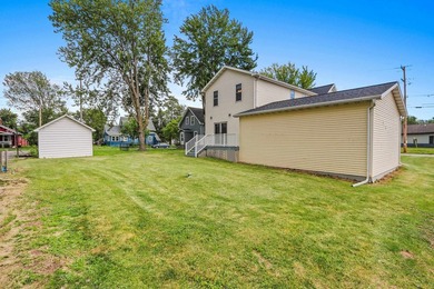 Welcome to your home on sought-after Doty Island! This inviting - photo 45