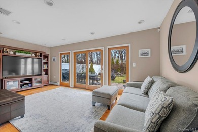 Stop looking and start packing! Beautifully renovated within the - photo 9