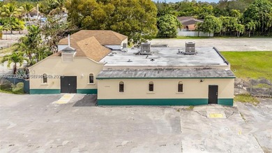 Development opportunity in Biscayne Gardens - This 1.40-acre - photo 1