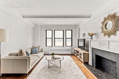 3 BEDROOM 2 BATHROOM APARTMENT IN A CLASSIC PRE-WAR COOPERATIVE - photo 2