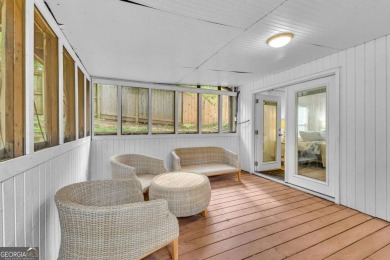 Don't miss this private retreat in the city! 3BR/2BA Mid-Century