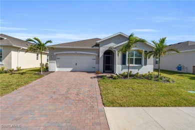 (private lake, pond, creek) Home For Sale in Cape Coral Florida