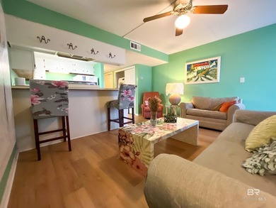 GULF FRONT DEAL! Direct Gulf Front 1 bed/1 bath unit at Island - photo 9