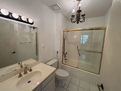 Covenant Towers is a 55 and older fantastic Retirement Community - photo 11