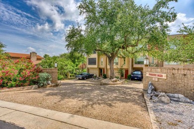 This exceptional townhome is in the heart of Horseshoe Bay - photo 1