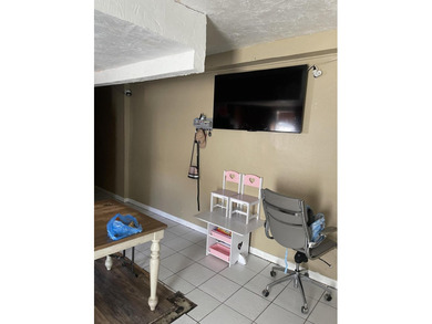 Welcome to this fantastic investment opportunity under normal - photo 11