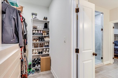 Now here is your chance to move-into this.... Beautiful Home - photo 29