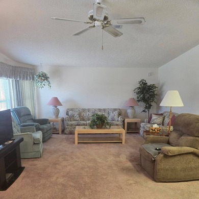 Welcome home to this well maintained 2-bedroom, 2-bath residence - photo 3