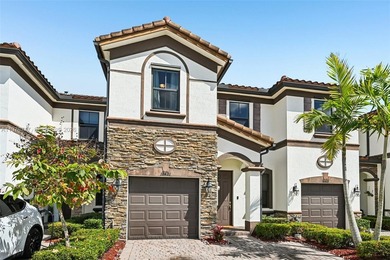 (private lake, pond, coastal) Townhome/Townhouse For Sale in Hialeah Florida