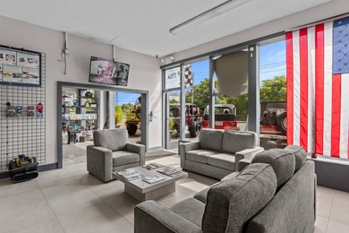 Looking for a commercial property with unmatched visibility in - photo 11