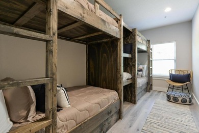 **Experience Lakeside Luxury!** Situated right on the edge of - photo 12