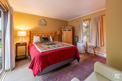 A rarely offered Lake Placid end unit condominium with 4 - photo 13