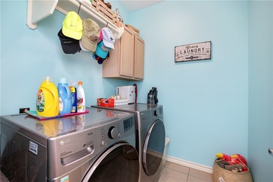 A TOWNHOME MINUTES AWAY FROM PACKERY CHANNEL?? Sign me up! This - photo 13