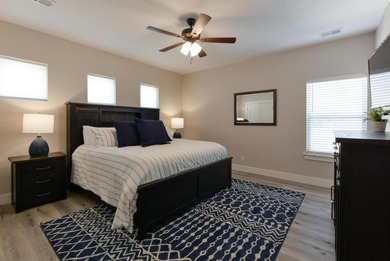 **Experience Lakeside Luxury!** Situated right on the edge of - photo 15