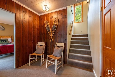 A rarely offered Lake Placid end unit condominium with 4 - photo 16