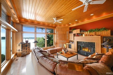 Welcome to your dream home, a breathtaking custom-built - photo 16