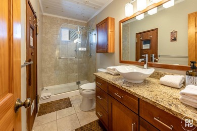 A rarely offered Lake Placid end unit condominium with 4 - photo 20