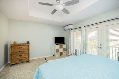 A TOWNHOME MINUTES AWAY FROM PACKERY CHANNEL?? Sign me up! This - photo 23