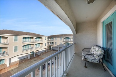 A TOWNHOME MINUTES AWAY FROM PACKERY CHANNEL?? Sign me up! This - photo 24