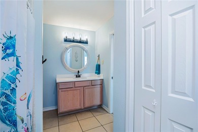 A TOWNHOME MINUTES AWAY FROM PACKERY CHANNEL?? Sign me up! This - photo 26